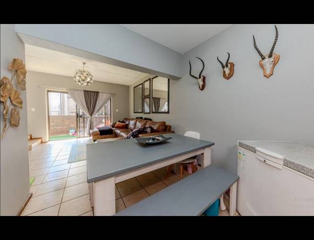 2 BEDROOM PROPERTY TO RENT IN NOORDHEUWEL